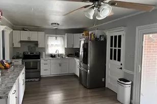 1342 Devonshire Dr, Fayetteville, NC 28304 - Photo 10