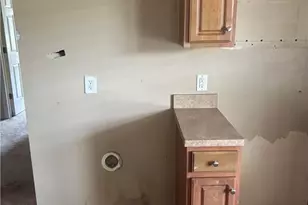 124 Sycamore Ct, Benson, NC 27504 - Photo 8