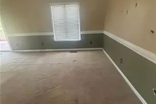 124 Sycamore Ct, Benson, NC 27504 - Photo 6