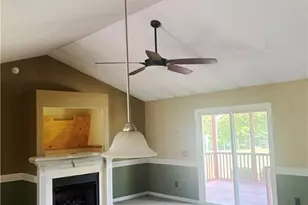 124 Sycamore Ct, Benson, NC 27504 - Photo 4