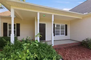 345 Hidalgo Dr, Raeford, NC 28376 - Photo 2