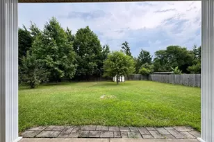 267 Boswell St, Raeford, NC 28376 - Photo 2