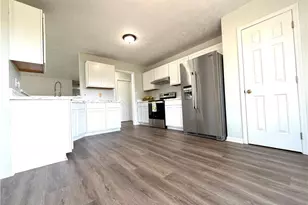 4229 Buckhurst Dr, Hope Mills, NC 28348 - Photo 10