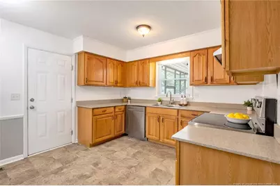 7110 Enfield Drive, Fayetteville, NC 28303 - Photo 16