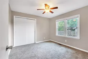 7110 Enfield Dr, Fayetteville, NC 28303 - Photo 32