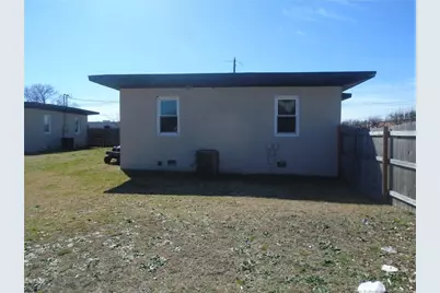 910 William Clark Drive, Fayetteville, NC 28303 - Photo 2