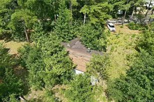 232 Iris St, Raeford, NC 28376 - Photo 8