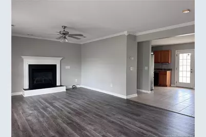 115 Dover Court E, Sanford, NC 27332 - Photo 2