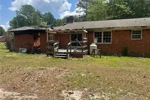 1701 Crest Dr, Aberdeen, NC 28315 - Photo 12