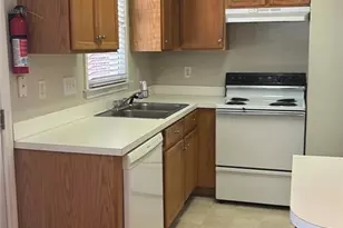 209 S McPherson Church Rd, Fayetteville, NC 28303 - Photo 8