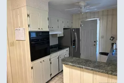 511 E 18 Street E, Lumberton, NC 28358 - Photo 8