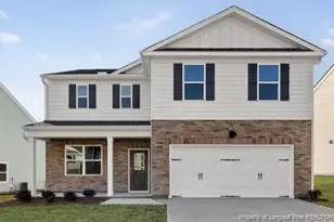 305 Maddox Dr, Aberdeen, NC 28315 - Photo 1
