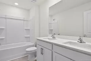 305 Maddox Dr, Aberdeen, NC 28315 - Photo 26