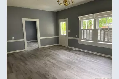 211 E Edinborough Avenue, Raeford, NC 28376 - Photo 6