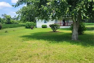 118 Lockwood Dr, Pembroke, NC - Photo 2