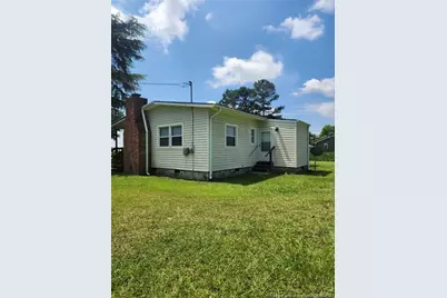 118 Lockwood Drive, Pembroke, NC  - Photo 4