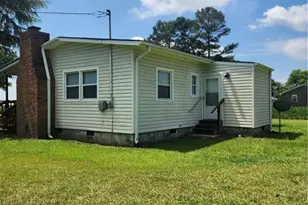 118 Lockwood Dr, Pembroke, NC - Photo 4