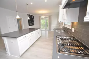 8508 Secreto Dr, Raleigh, NC 27606 - Photo 12