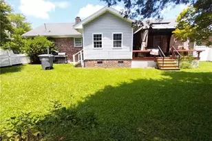 1302 Hardin Rd, Lumberton, NC 28358 - Photo 2