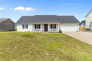 1516 Belews Creek Ln Ln, Fayetteville, NC 28312 - Photo 2