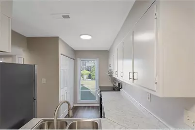 416 Kirkcaldy Court, Fayetteville, NC 28314 - Photo 10
