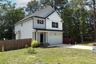 12 Stonecliff Ln, Sanford, NC 27332 - Photo 2