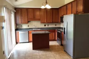 696 Fairfield Cir, Raeford, NC 28376 - Photo 4