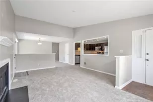 3672 Highgate Dr, Hope Mills, NC 28348 - Photo 4