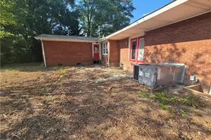 409 Fairfax Ave, Fayetteville, NC 28303 - Photo 4