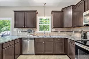 4900 Avant Ferry Ct, Fayetteville, NC 28306 - Photo 14
