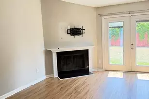 600 Missenburg Ct, Fayetteville, NC 28314 - Photo 2