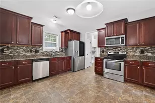 4005 Baywood Point Dr, Fayetteville, NC 28312 - Photo 4