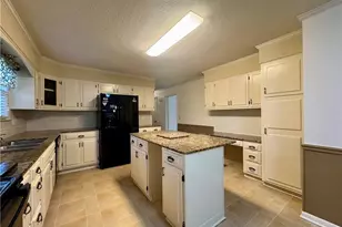 400 Harrill St, Spring Lake, NC 28390 - Photo 10