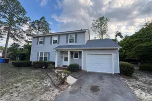 512 Shoreline Dr, Fayetteville, NC 28311 - Photo 1