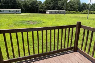 156 Howell Rd, Saint Pauls, NC 28384 - Photo 4
