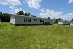 156 Howell Rd, Saint Pauls, NC 28384 - Photo 1