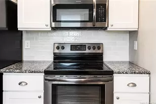 6873 Kingsgate Dr, Fayetteville, NC 28314 - Photo 14