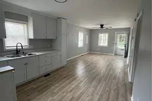 1106 Simpson St, Fayetteville, NC 28305 - Photo 6