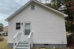 1106 Simpson St, Fayetteville, NC 28305 - Photo 2
