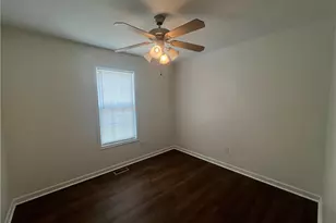 626 Horseshoe Rd, Fayetteville, NC 28303 - Photo 12
