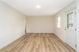 1602 Ferndell Dr, Fayetteville, NC 28314 - Photo 14