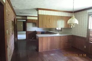 225 Harris Ave, Raeford, NC 28376 - Photo 8