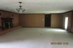 225 Harris Ave, Raeford, NC 28376 - Photo 12