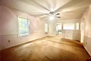 309 N Farmers Rd, Fayetteville, NC 28311 - Photo 6
