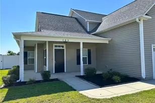 163 Sunflower St, Raeford, NC 28376 - Photo 2