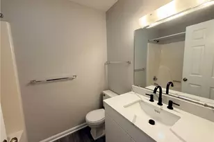 4075 Professional Dr, Hope Mills, NC 28348 - Photo 12