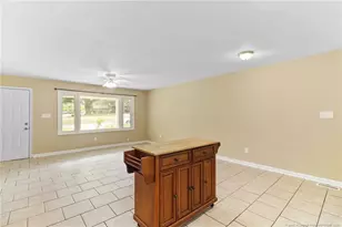 735 Hilton Dr, Fayetteville, NC 28311 - Photo 10