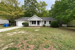 929 Kennesaw Dr, Fayetteville, NC 28314 - Photo 1