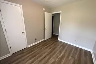 929 Kennesaw Dr, Fayetteville, NC 28314 - Photo 8