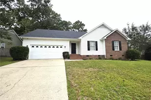 910 Foxhunt Ln, Fayetteville, NC 28314 - Photo 4